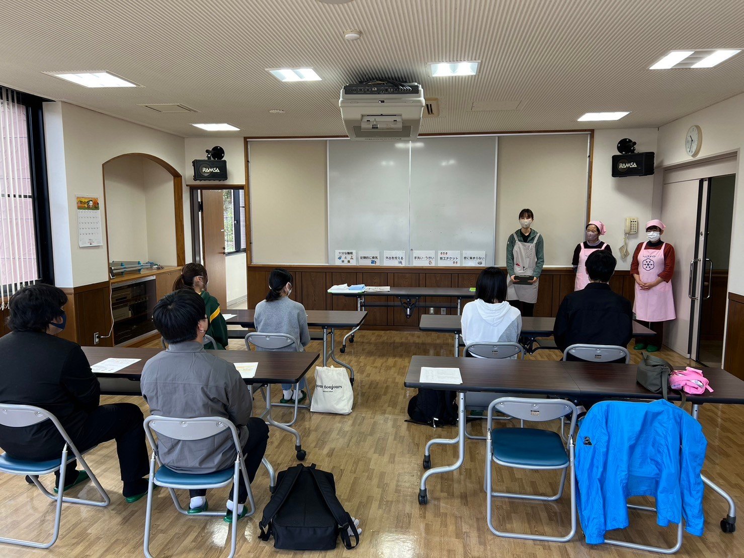 LINE_ALBUM_2023.11.14食育実習、りんご狩り_231117_1.jpg