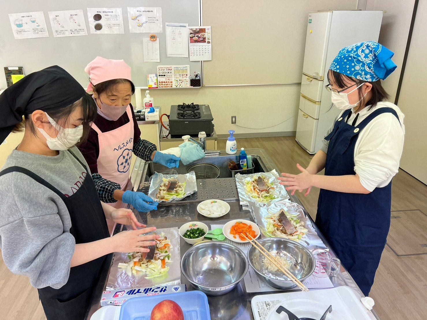 LINE_ALBUM_2023.11.14食育実習、りんご狩り_231117_3_2sb_2.jpg