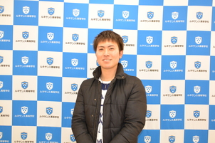 卒業生が遊びに来てくれました