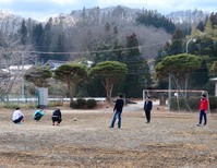 恒例の昼休みサッカー