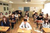 こんな高校はイヤだ！睡魔我慢大会の撮影に生徒が参加！