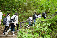 通学コースで高尾山！達成感は格別です！