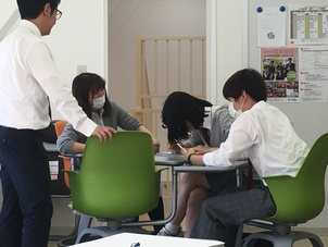高校の通学コースで「貿易ゲーム」を実施