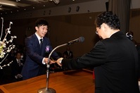 卒業生の吉成 名高さんがムエタイ500年の歴史に挑戦！