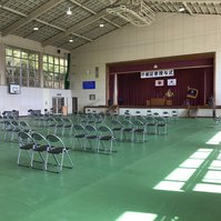 大子会場の卒業式準備風景