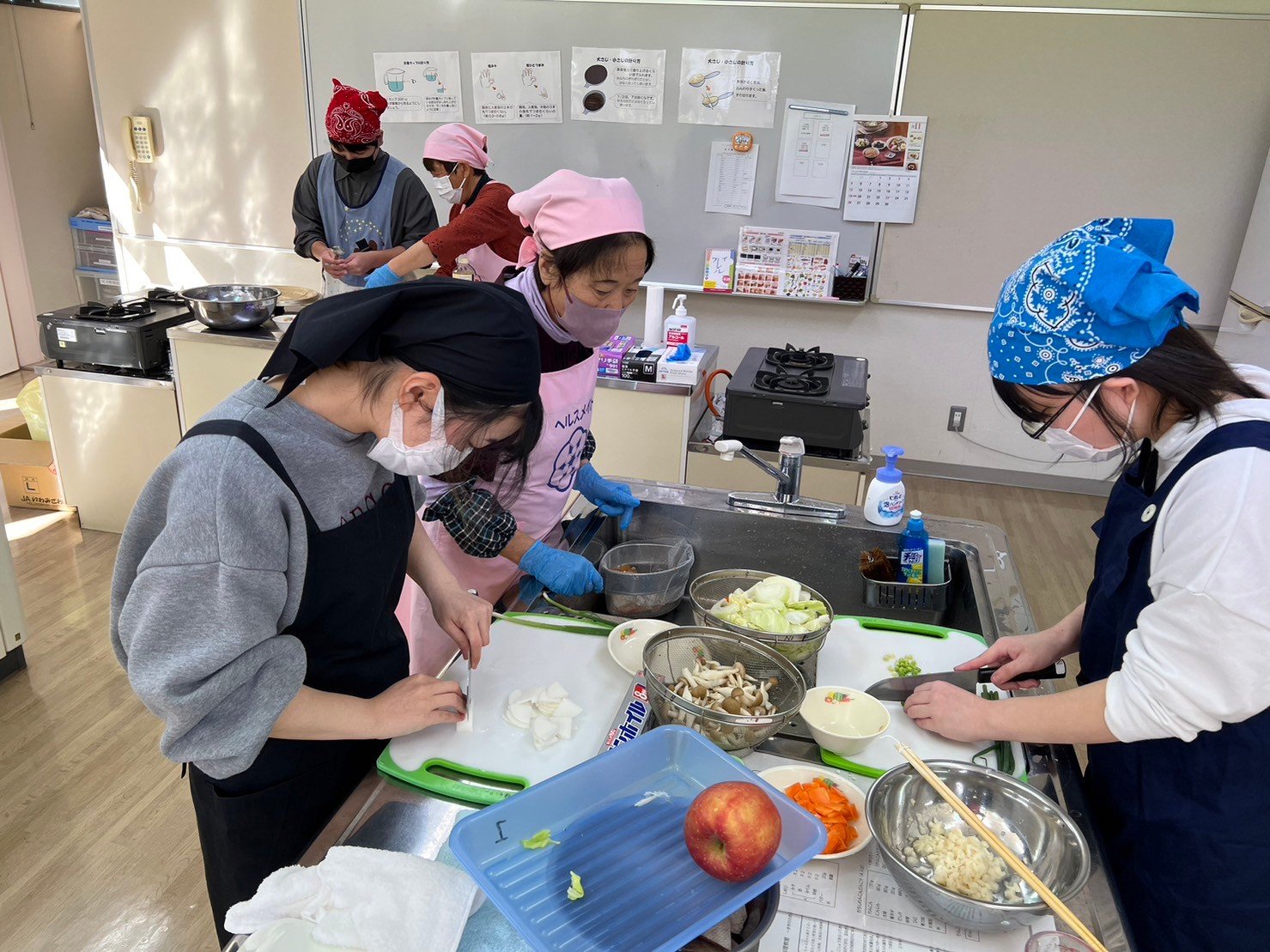 LINE_ALBUM_2023.11.14食育実習、りんご狩り_231117_2sa16.jpg