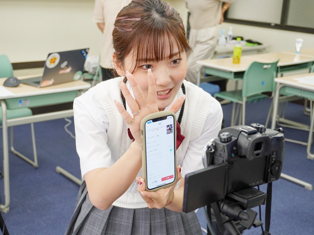 あみか部ミーティング 動画を作ってみようコーナーの画像です