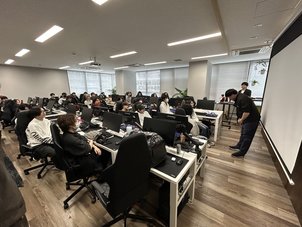 博多キャンパス  eスポーツコース  3年生送る会を実施しました