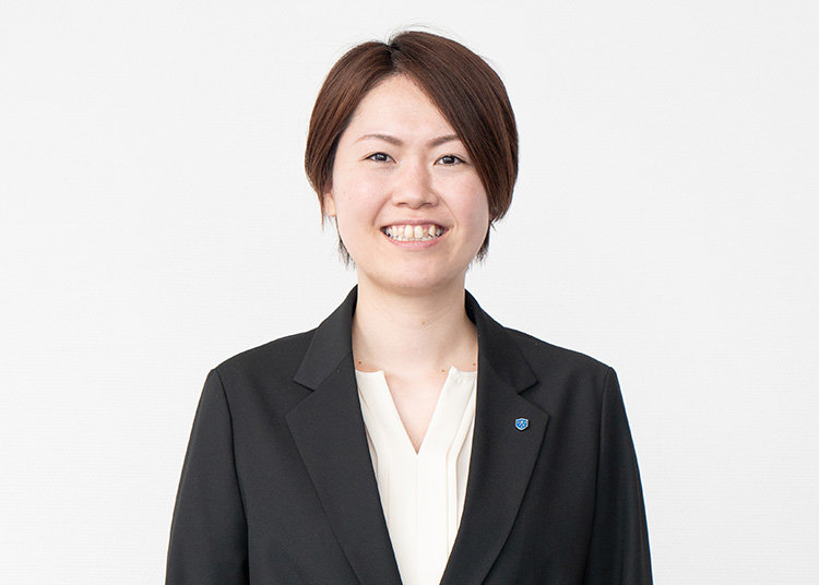 川嵜　桃子