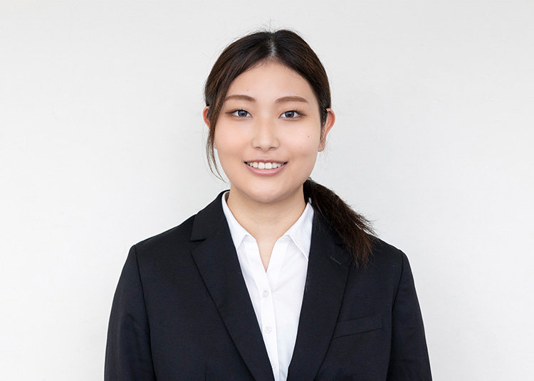 和田　彩夏