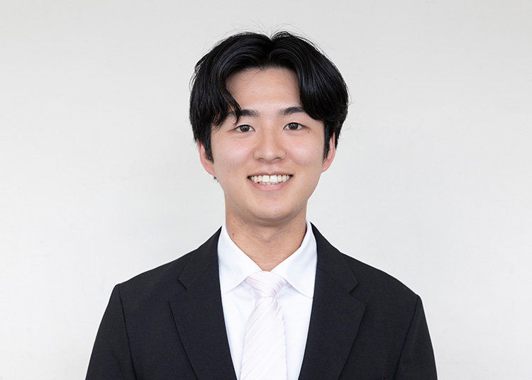 山本　亮