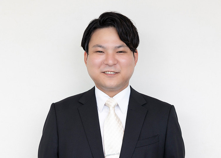 吉田　悠二