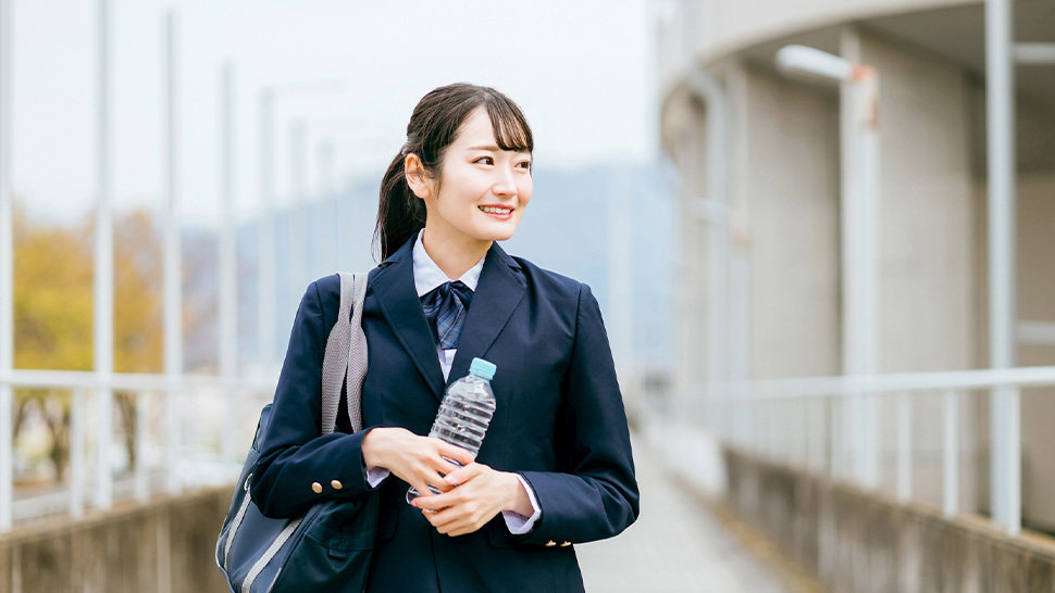 転入(転校)と編入の違いは？入学時期・単位などの特徴、違い、メリットを解説