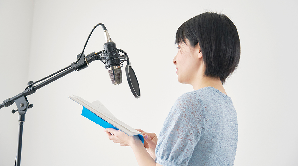 声優をめざす人に通信制高校がおすすめな理由とは?