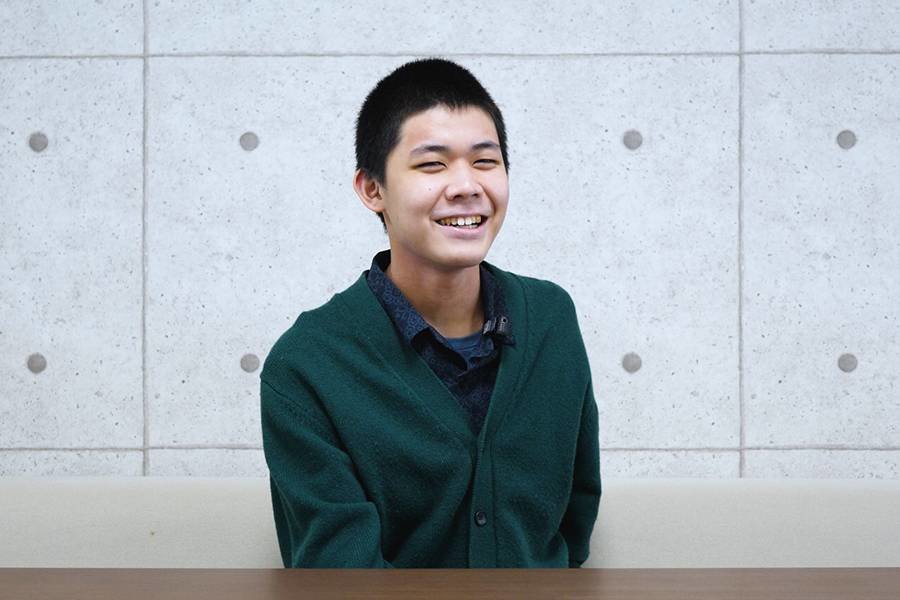 毎日同じ人に会わなくていいのが最高。ついでに寄れるキャンパスが私の居場所