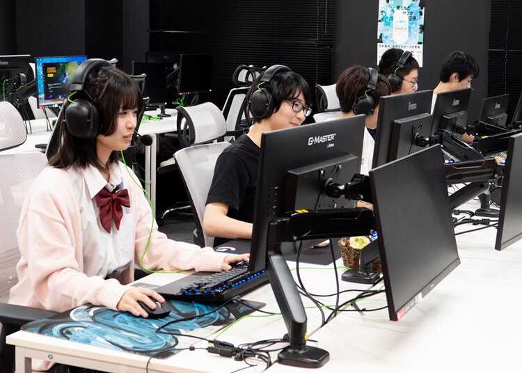 リセマムに掲載されたルネサンス高校eスポーツコースのインタビュー記事