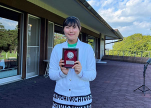 日本ジュニアゴルフ選手権競技 女子の部で飯島さん準優勝！