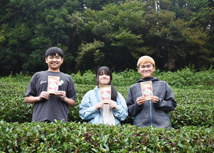 パリの日本茶品評会「Japanese TEA Selection Paris」でルネサンス高等学校の和紅茶が銅賞を受賞
