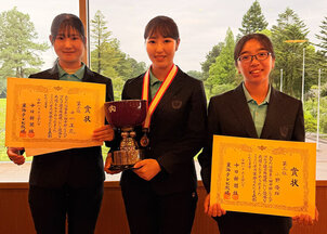 第51回中部ジュニアゴルフ選手権競技にて平山心暖さんが優勝、中山凜花さんと小野優桜さんが3位入賞