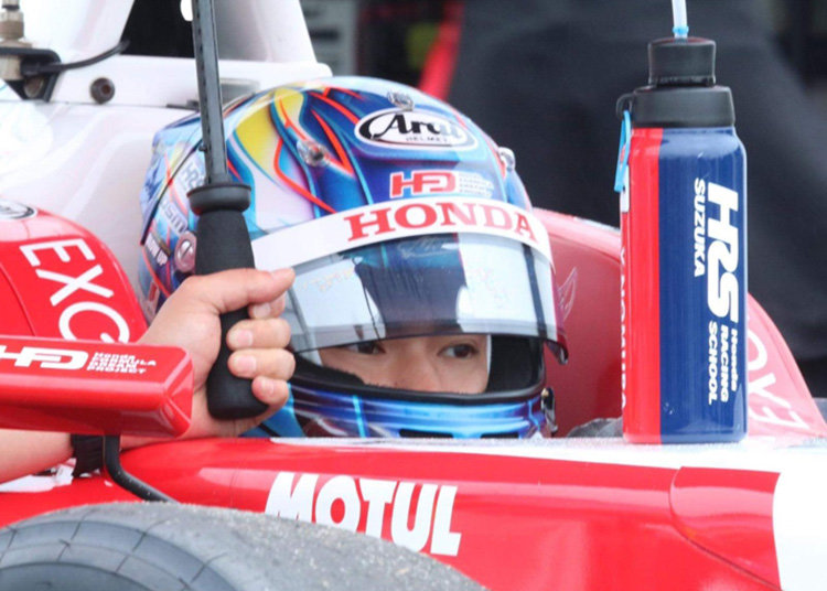 FIA-F4選手権」第9戦決勝で野村勇斗さんが優勝！ ｜ 通信制高校の