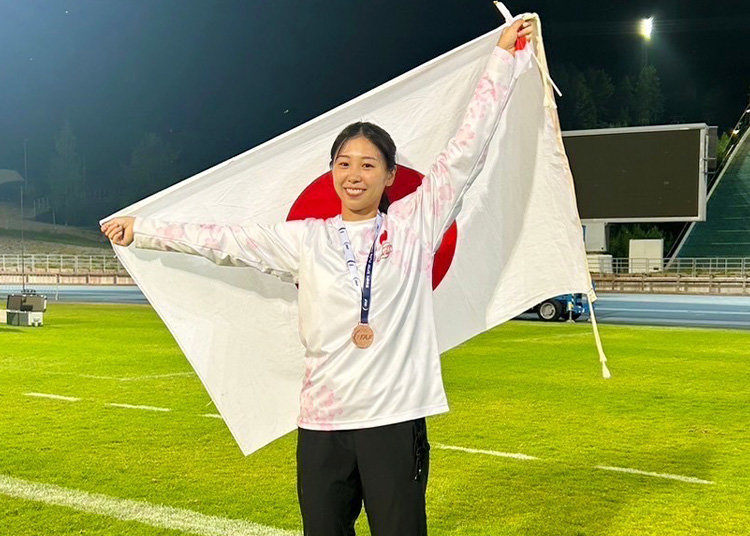 教員の山本深由奈がフラッグフットボール世界選手権で銅メダルに